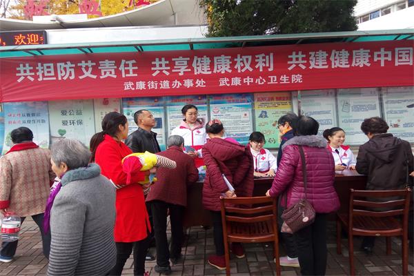 ���������е�  ��������δ��-�俵��������Ժ��չ2017�����簬�̲���ϵ�������